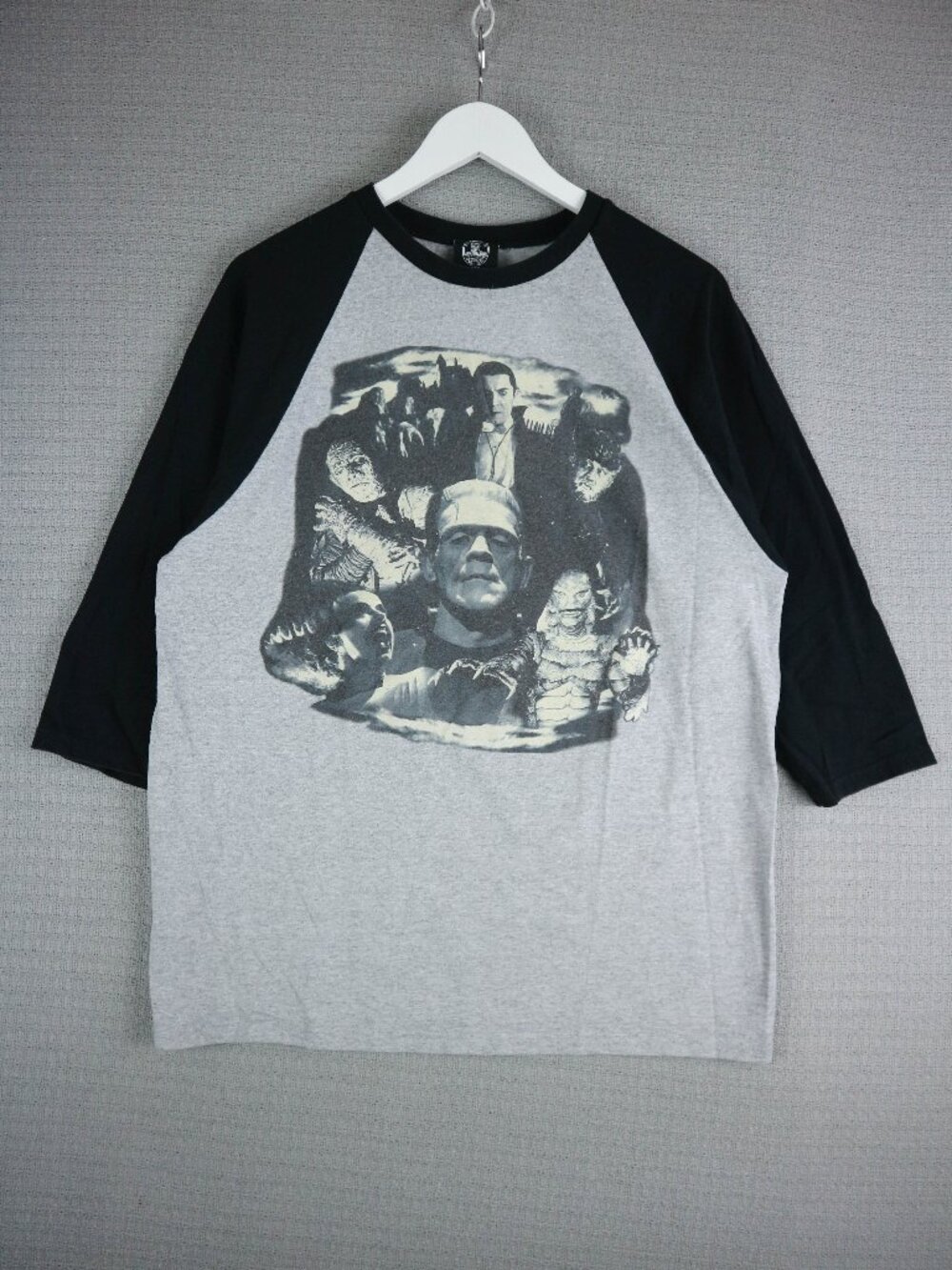 Universal Studios Monsters Classic Horror Quarter Sleeve Longsleeve Shirt Large